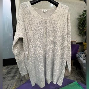 PureJill Scoop V-neck Soft Cotton-Rayon Sweater. Cream & Gray. Large Petite.